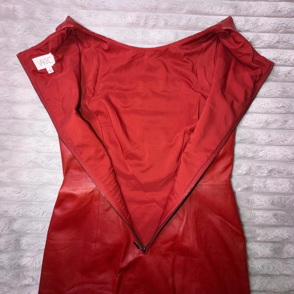 Vakko Women's 2 Red Leather Laser Cut Lace Front Sheath Dress Sleeveless 90s